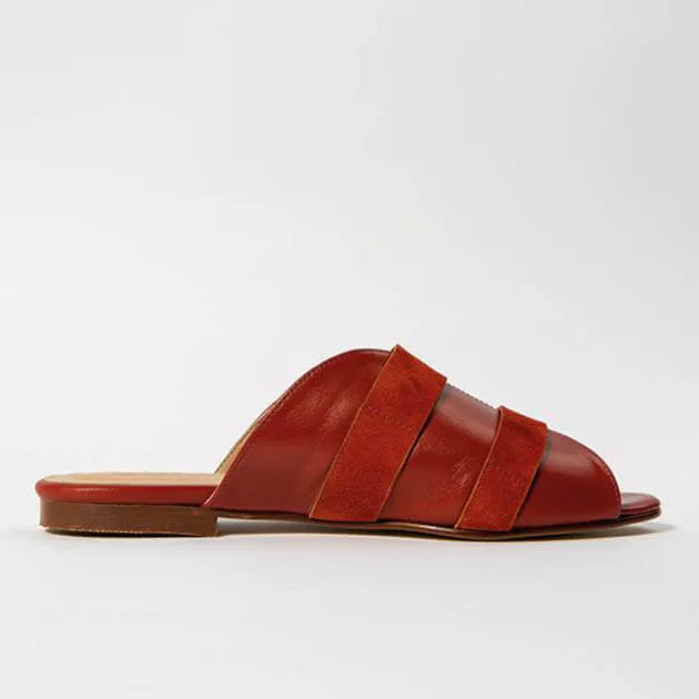 Akai Slide | Auburn Calfskin Leather