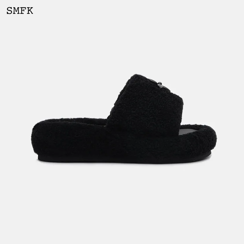 Black Balloon Velvet Wool Slippers